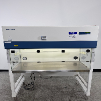 Esco 4' PCR Cabinet image 3
